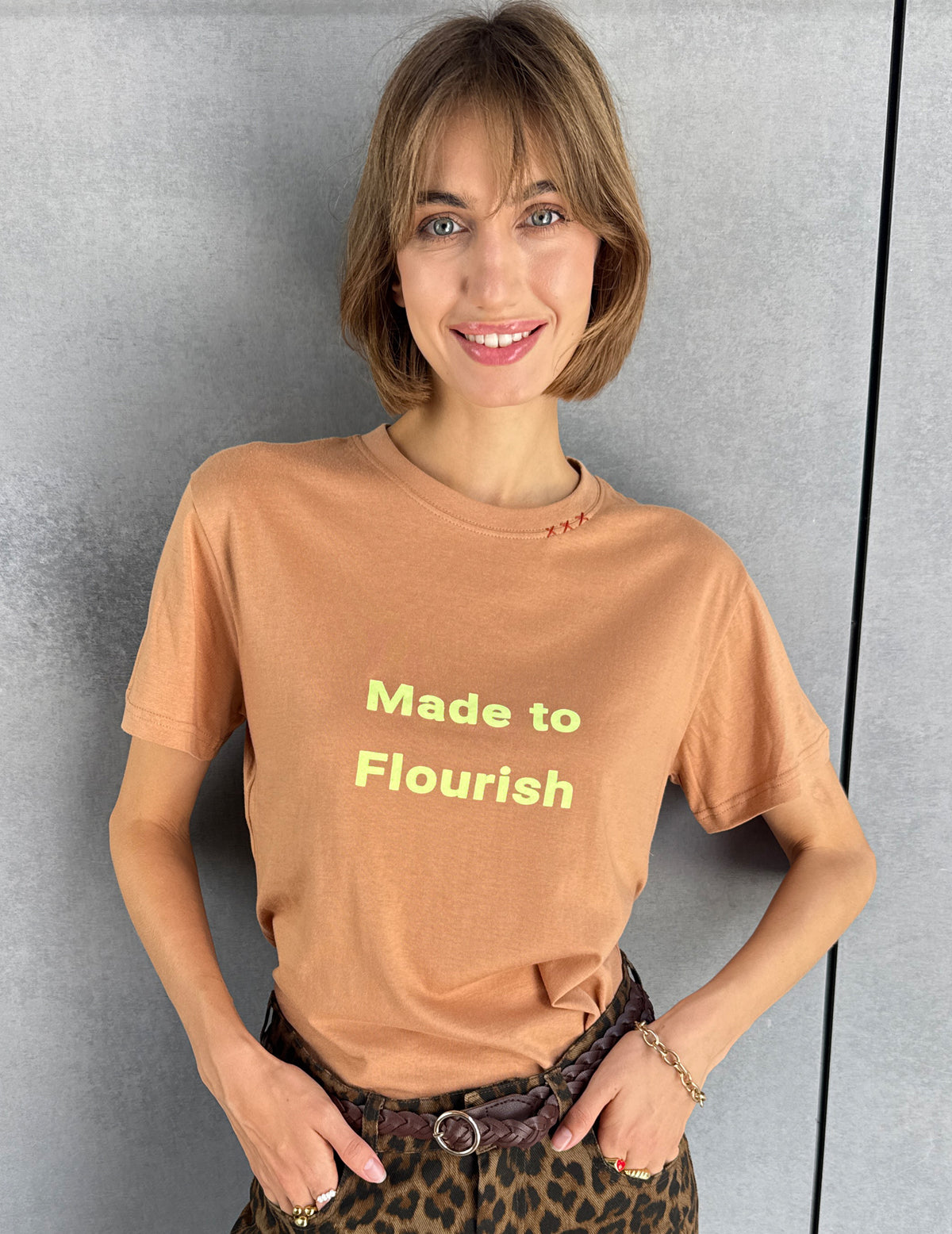 טי שרט FLOURISH